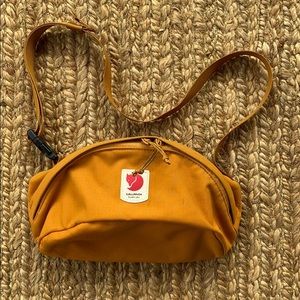 Fjallraven | Ulvo Hip Pack Medium